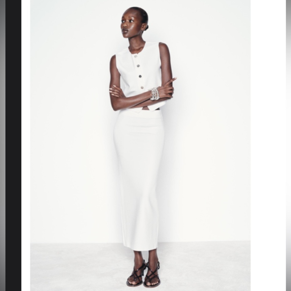 White Knit Pencil Skirt with Slit